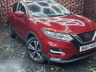 Used Nissan Qashqai N-Connecta 110 HP (80 kW) 2017 Red SUV