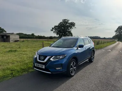 Used Nissan X-Trail N-Connecta 130 HP (95 kW) 2018 Blue SUV