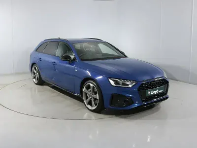 Used Audi A4 Black Edition 204 HP (150 kW) 2024 Blue Estate