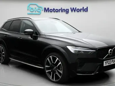 Usado Volvo XC60 R-Design Pro 455 HP (334 kW) 2021 Preto SUV