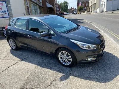 Used Kia Ceed 135 HP (99 kW) 2015 Silver Hatchback
