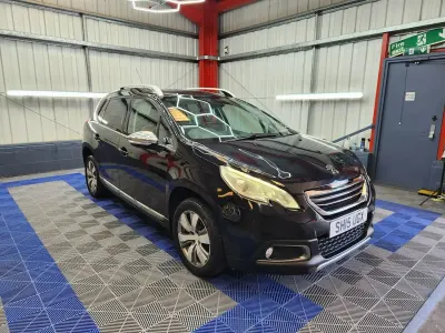 Begagnad Peugeot 2008 Allure 2015 Svart SUV