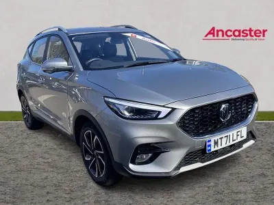 Używany MG ZS Exclusive 111 KM (81 kW) 2021 Srebrny SUV