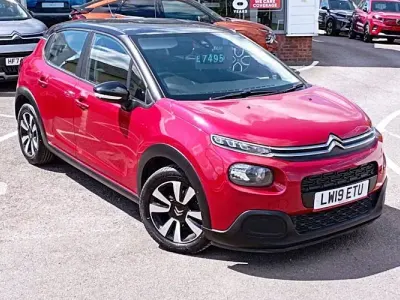 Używany Citroën C3 Feel 82 KM (60 kW) 2019 Czerwony Hatchback