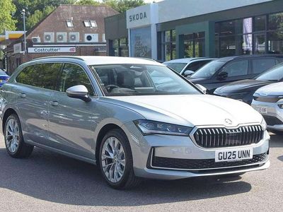 Pebble silver metallic Used 2025 Skoda Superb SE L Estate | £33,901 (Expensive)