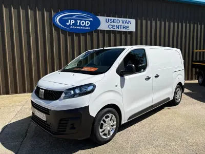Usado Fiat Scudo 100 HP (73 kW) 2022 Branco Van