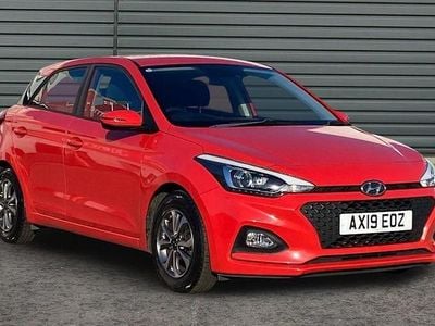 Used Hyundai i20 SE 84 HP (61 kW) 2019 Red Hatchback