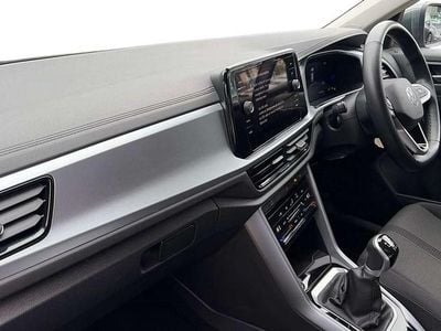 Usado VW T-Roc Life 150 HP (110 kW) 2024 Cinzento SUV