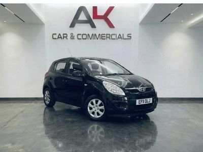 Używany Hyundai i20 Comfort 77 KM (56 kW) 2011 Czarny Hatchback