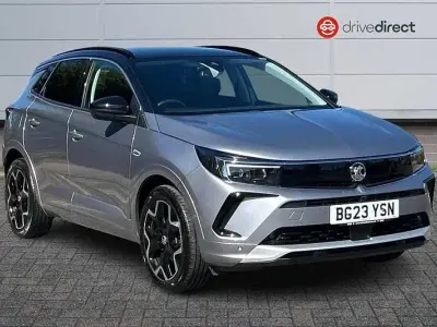 Second-hand Vauxhall Grandland X Elite 130 CP (95 kW) 2023 Gri SUV