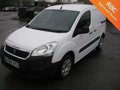 Used Peugeot Partner S 64 HP (47 kW) 2018 White MPV