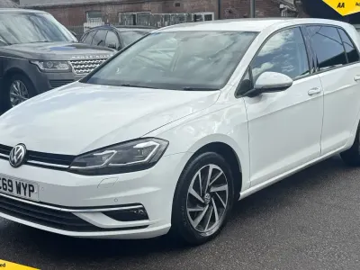 Used VW Golf VII Edition 115 HP (84 kW) 2019 White Hatchback