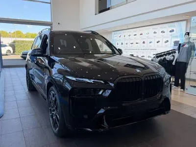 Used BMW X7 M Sport 380 HP (279 kW) 2026 Black sapphire metallic paint SUV