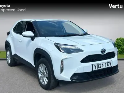 Used Toyota Yaris Hybrid 116 HP (85 kW) 2024 Pure white Estate