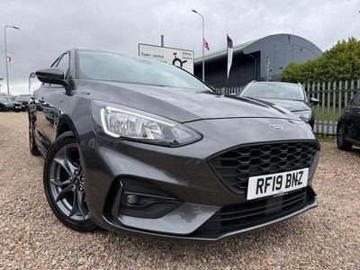 Used Ford Focus ST-Line 125 HP (91 kW) 2019 Grey Hatchback