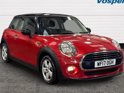 Używany Mini Cooper Hatch 134 KM (98 kW) 2017 Czerwony Hatchback