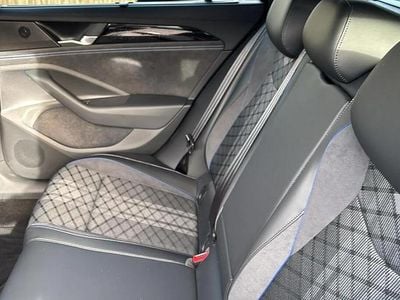 Used VW Passat R-line 272 HP (200 kW) 2025 Black Estate