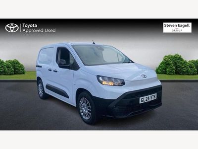 Used Toyota Proace 50 kW (68 HP) 2024 White MPV