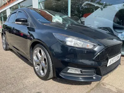 Used Ford Focus ST 185 HP (136 kW) 2017 Black Hatchback
