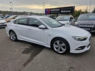 White Used 2018 Vauxhall Insignia SRi Hatchback | £9,599 (Fair price)