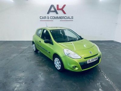 Used Renault Clio II Extreme 74 HP (54 kW) 2009 Green Hatchback