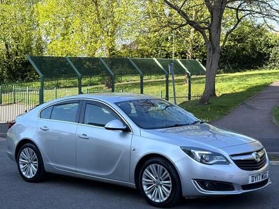 Second-hand Vauxhall Insignia 136 CP (100 kW) 2017 Argintiu Hatchback