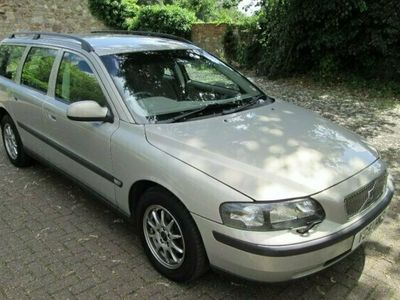 used Volvo V70 2.4