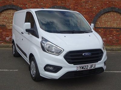 White Used 2022 Ford Transit Custom Trend Van | £12,495 (Good price)