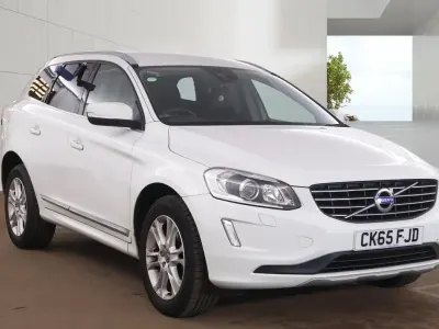 Usado Volvo XC60 SE Lux 190 CV (139 kW) 2015 Blanco SUV