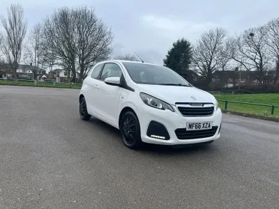 Begagnad Peugeot 108 Active 2016 Vit Halvkombi