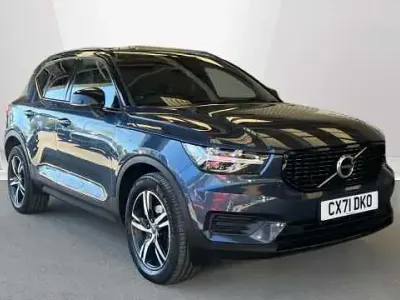 Usado Volvo XC40 R-Design 163 HP (119 kW) 2021 SUV