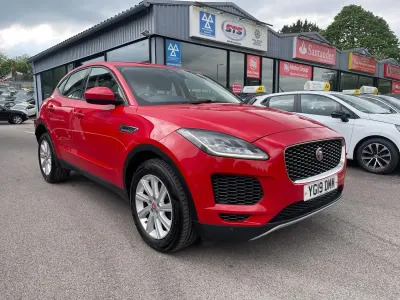 Usado Jaguar E-Pace S 150 HP (110 kW) 2019 Vermelho SUV