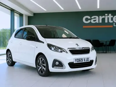 Used Peugeot 108 Allure 72 HP (52 kW) 2019 White Hatchback