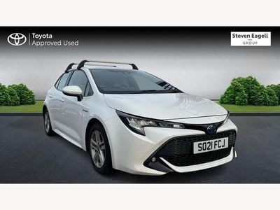 Used Toyota Corolla 120 HP (88 kW) 2021 White Hatchback