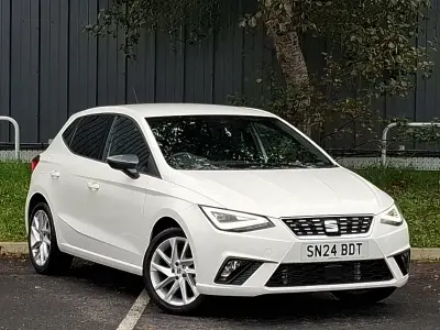 Used Seat Ibiza XCELLENCE 115 HP (84 kW) 2024 White Hatchback