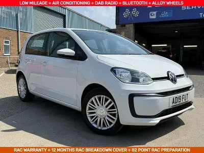Used VW up! move up! 60 HP (44 kW) 2019 White Hatchback