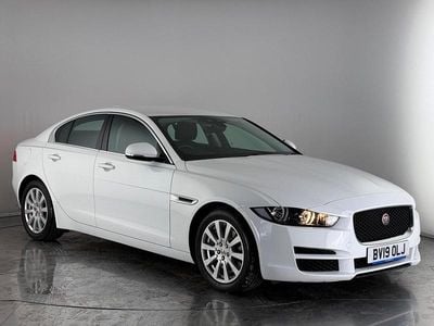 White Used 2019 Jaguar XE SE Sedan | £14,700 (Good price)