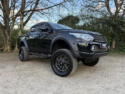 Used Mitsubishi L200 255 HP (187 kW) 2016 Black Pickup
