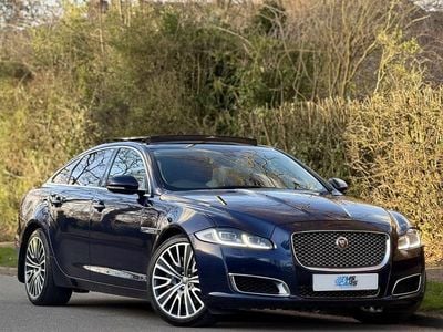 Used Jaguar XJ 300 HP (220 kW) 2016 Blue Sedan