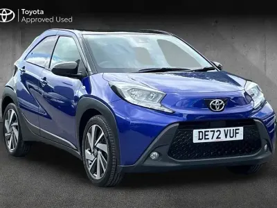 Used Toyota Aygo X 72 HP (52 kW) 2022 Juniper blue with black SUV