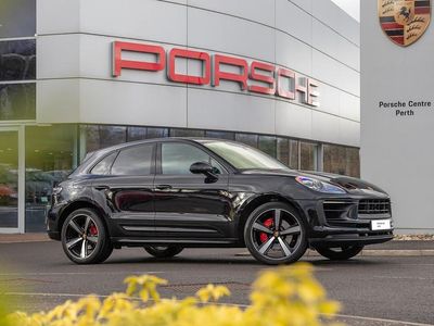 Used Porsche Macan 1969 Jet black metallic SUV
