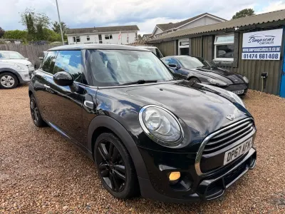 Used Mini Cooper Hatch 136 HP (100 kW) 2017 Black Hatchback