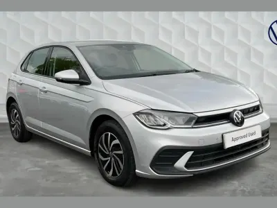 Used VW Polo Life 95 HP (69 kW) 2023 Reflex silver Hatchback