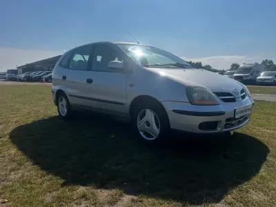 Używany Nissan Almera S 114 KM (83 kW) 2003 Srebrny Hatchback