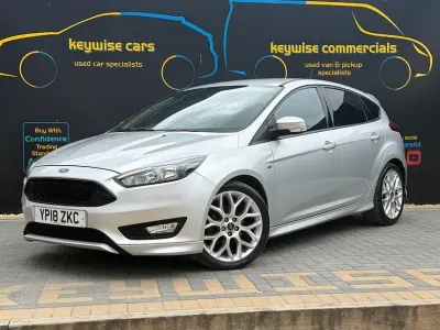 Used Ford Focus ST-Line 140 HP (102 kW) 2018 Silver Hatchback