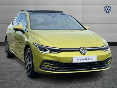 Used VW Golf VIII Style 204 HP (150 kW) 2022 Yellow Hatchback