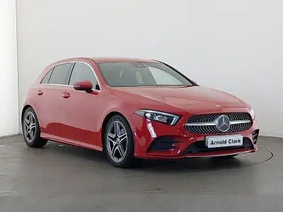 Begagnad Mercedes A200 Executive 163 HK (119 kW) 2019 Röd Halvkombi