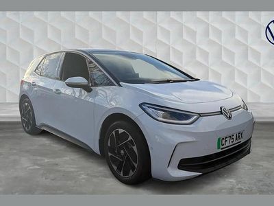 Used VW ID.3 Pro 147 kW (200 HP) 2025 White Hatchback
