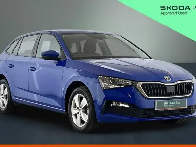 Usado Skoda 110 R SE 81 CV (59 kW) 2022 Azul Familiar