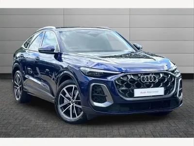 Usado Audi Q5 Sportback Comfort 204 HP (150 kW) 2025 Azul SUV